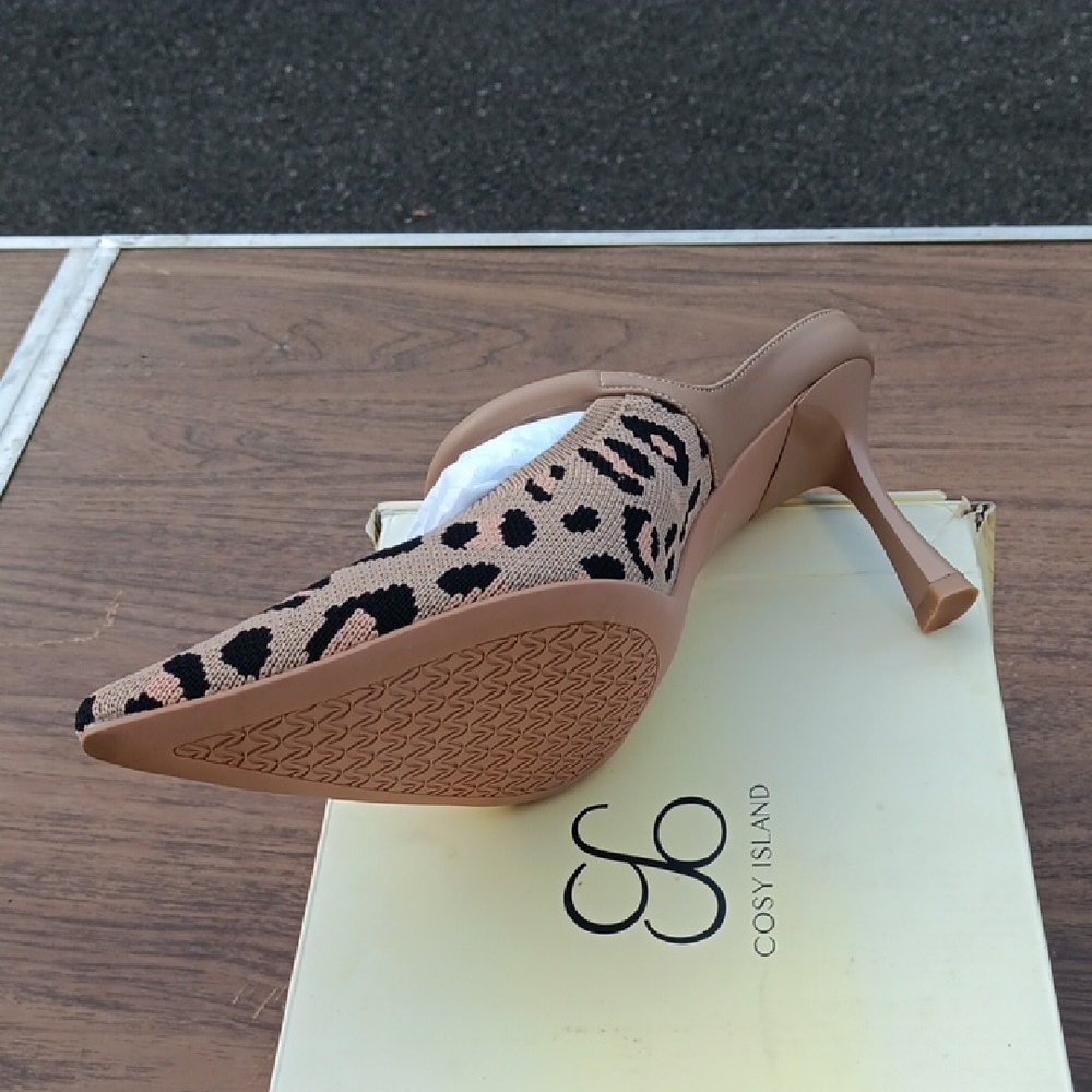 Leopard Print Women's Heels - Picture 3 of 3